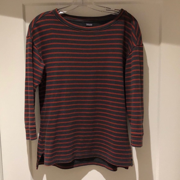 Patagonia top; 3/4 sleeves; stripes - Picture 1 of 3